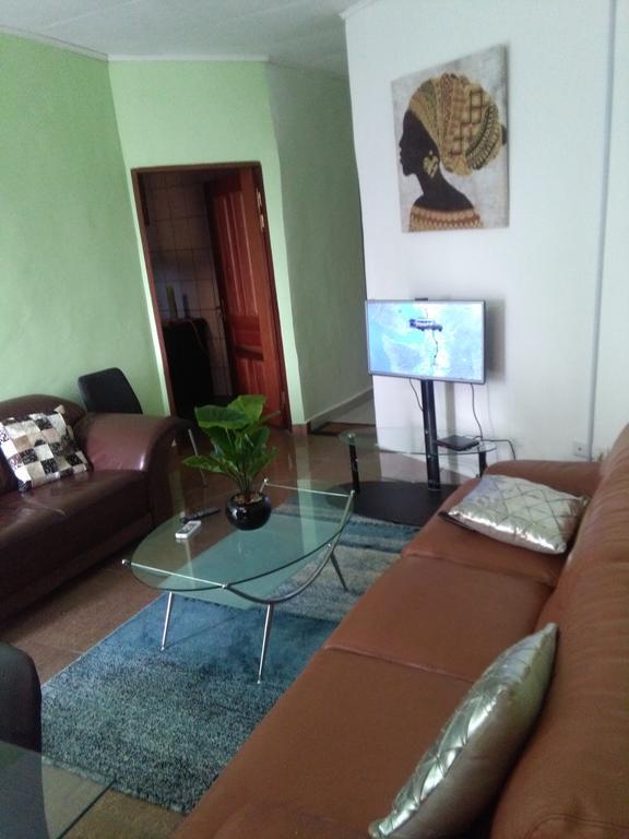 Residence Amg Five Stars Douala Bagian luar foto