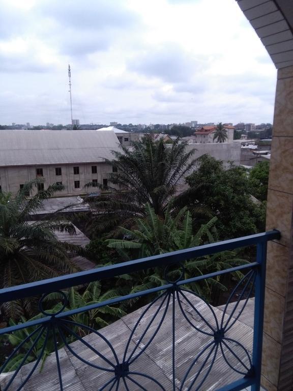 Residence Amg Five Stars Douala Bagian luar foto